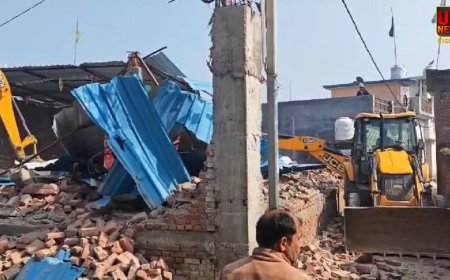 भोजीपुरा में अवैध निर्माण पर चला बुलडोजर, कोर्ट के आदेश पर ग्राम समाज की जमीन से मस्जिद ध्वस्त