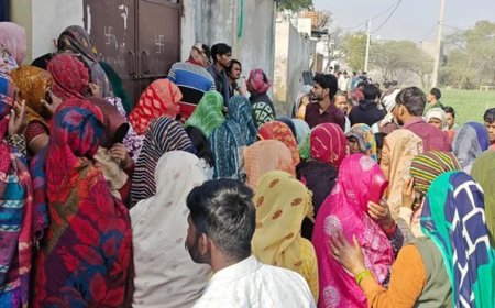 मथुरा में दिल दहला देने वाली घटना, एक ही परिवार के 5 लोगों की मौत, दीवार पर लिखा सुसाइड नोट