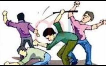 फीस मांगी तो टूट पड़े दबंग… स्कूल में घुसकर संचालक को पीटा, सोने की चेन और 55 हजार लूटने का आरोप