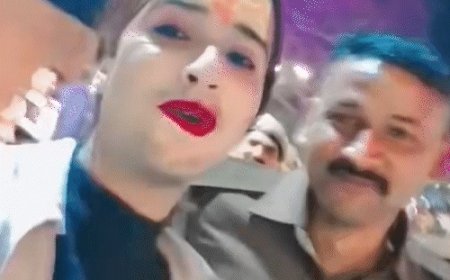 प्लीज वीडियो हटा दो, नौकरी चली जाएगी… कानपुर में कॉन्स्टेबल ने ट्रांसजेंडर को किया किस, वायरल होते ही मच गया बवाल