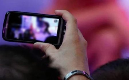 स्कूल में शिक्षक की आपत्तिजनक हरकत का वीडियो वायरल, जांच में जुटे पुलिस और शिक्षा अधिकारी