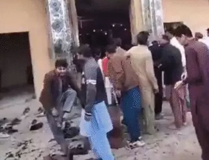 जुमे की नमाज के दौरान इस्लामाबाद में शिया इमामबाड़े पर आत्मघाती हमला, 15 की मौत, 80 घायल