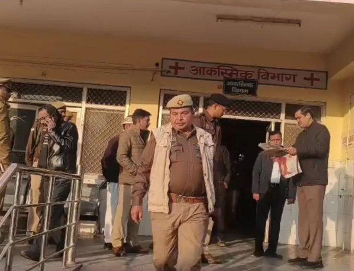 ग्रेटर नोएडा में दिल दहला देने वाली घटना, सुसाइड नोट लिखकर युवती ने दी जान