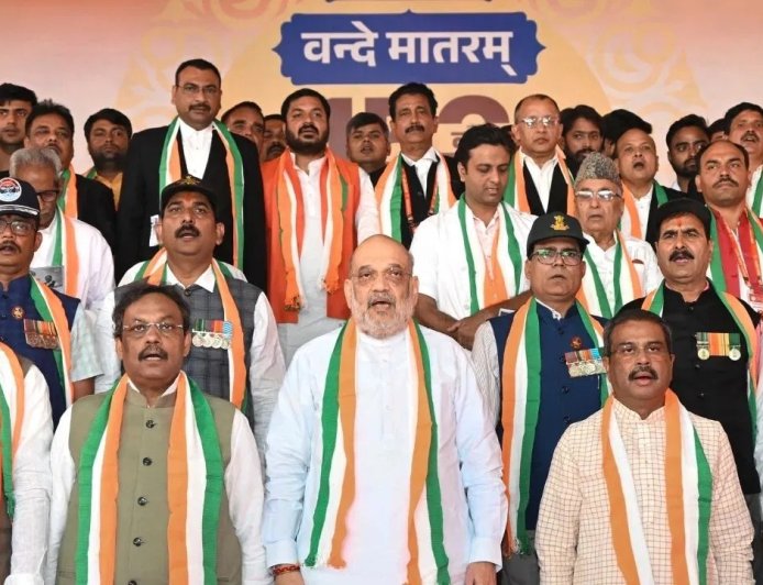 जन गण मन से पहले बजेगा वंदे मातरम्… सरकार का नया आदेश, जानिए कब और कैसे होगा अनिवार्य गायन