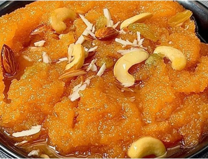 घर पर बनाएं हलवाई जैसा मुलायम सूजी का हलवा, जानें आसान और परफेक्ट रेसिपी