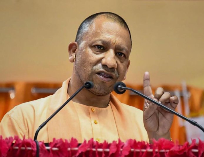 शिक्षामित्रों की बल्ले-बल्ले… यूपी सरकार बढ़ाएगी वेतन, आशा-आंगनबाड़ी कर्मियों को भी फायदा, सदन में विपक्ष पर सीएम का बड़ा बयान