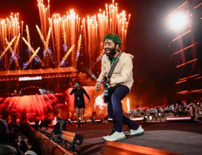 रिटायर नहीं हो रहे अरिजीत सिंह, अधूरे गाने पूरे साल होंगे रिलीज; फैंस के लिए लिखा भावुक संदेश