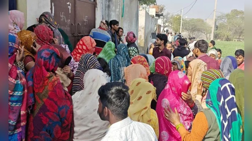 मथुरा में दिल दहला देने वाली घटना, एक ही परिवार के 5 लोगों की मौत, दीवार पर लिखा सुसाइड नोट