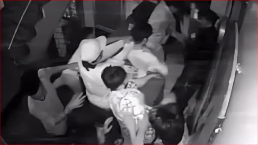 हम 8 लोग एक ही कमरे में रुकेंगे… मना किया तो होटल मैनेजर को जमीन पर गिराकर बेल्ट से पीटा