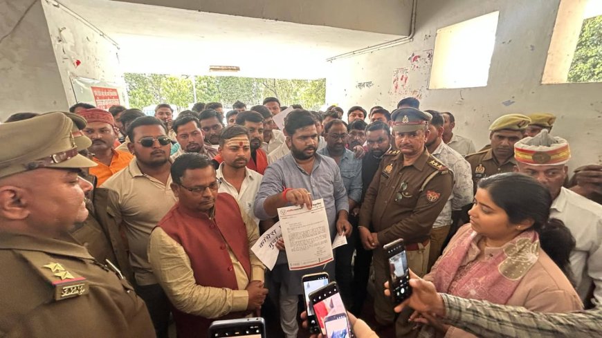 एआई समिट विवाद पर अमेठी में भाजयुमो का जोरदार प्रदर्शन, कांग्रेस से सार्वजनिक माफी और कड़ी कार्रवाई की मांग