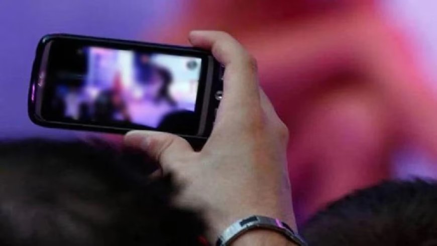 स्कूल में शिक्षक की आपत्तिजनक हरकत का वीडियो वायरल, जांच में जुटे पुलिस और शिक्षा अधिकारी