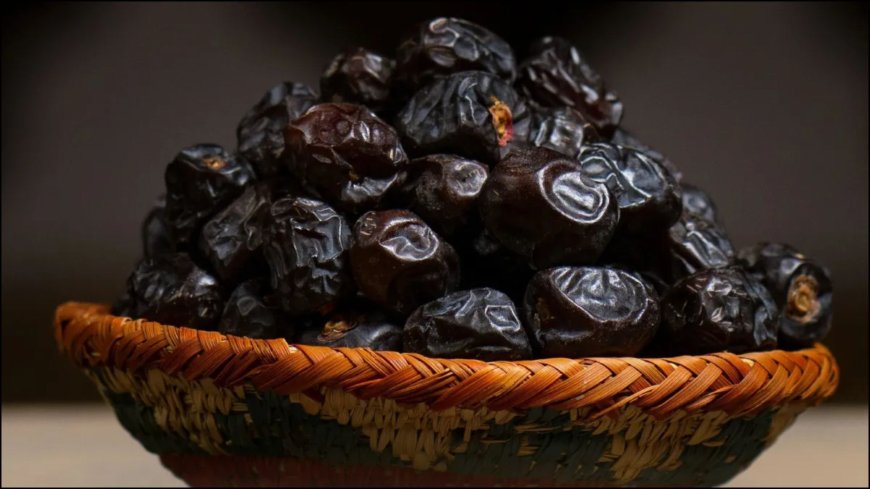 रमजान में अजवा खजूर की धूम: स्वाद में बेहतरीन, सेहत के लिए भी वरदान
