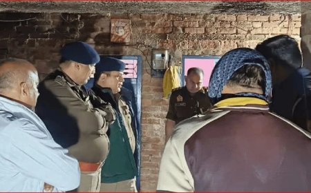 आधी रात को बहराइच में बेटे ने कुल्हाड़ी से मां-बाप, दादी और बहन को काटा… जायदाद की रंजिश बनी वजह