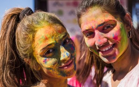 होली के बाद ऐसे हटाएं जिद्दी रंग, दादी-नानी के आसान घरेलू नुस्खे आएंगे काम