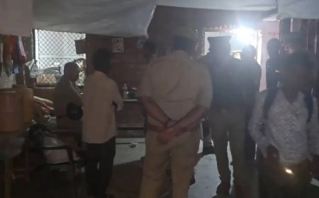 फतेहपुर में बंद कमरे में मां-बेटे समेत तीन की गला रेतकर हत्या, घर में मिला ब्लेड और सल्फास का पैकेट