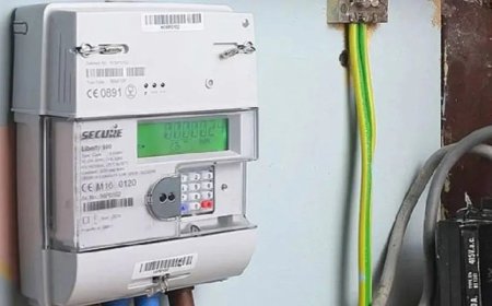 मीटर लगा और खाता हो गया खाली… यूपी में 50 लाख बिजली उपभोक्ताओं पर संकट, कैसे होगी वसूली ?