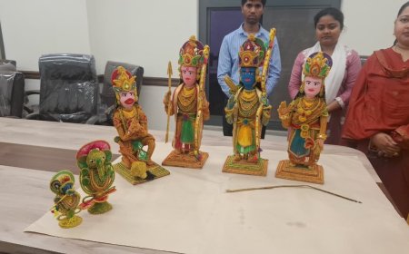 अयोध्या में 1.21 लाख धान के बीजों से सजा राम परिवार, श्रद्धालुओं के आकर्षण का केंद्र बना अनोखा कला नमूना