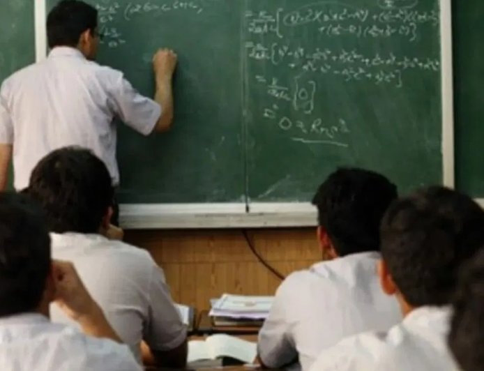 औरैया में 254 शिक्षकों के दस्तावेजों की दोबारा होगी जांच, फर्जी डिग्री के शक में शिक्षा विभाग में हलचल