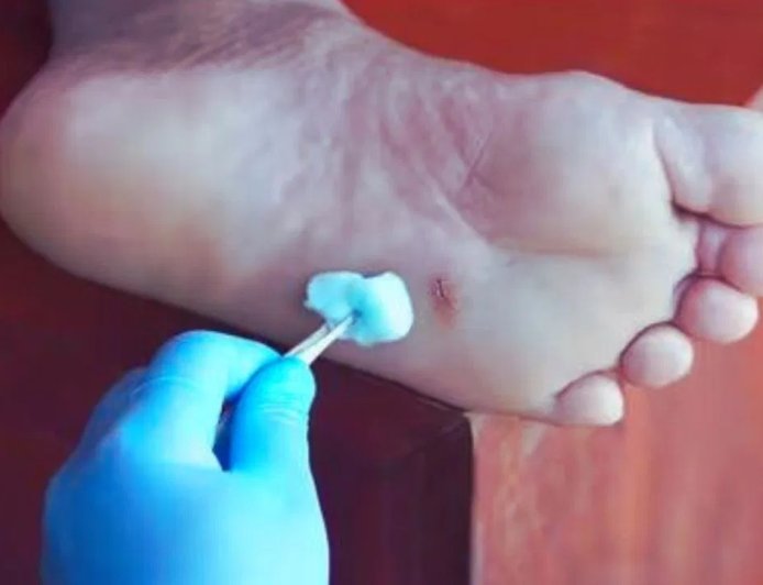 कमिश्नर की पत्नी के इलाज के लिए पहुंचा डॉक्टर, नशे में होने का आरोप… DM के आदेश पर शुरू हुई जांच