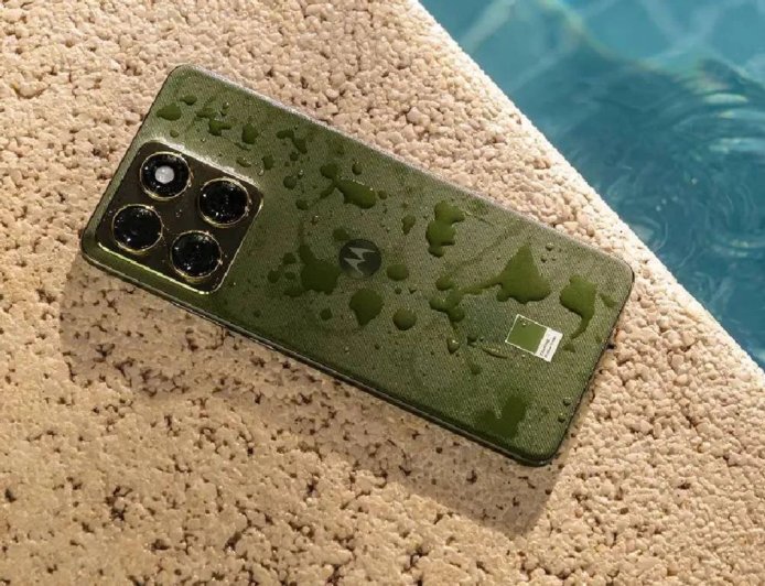 Motorola Edge 60 Fusion पर बड़ी छूट, अब 6,000 रुपये सस्ता मिलेगा 5500mAh बैटरी और 50MP कैमरे वाला फोन