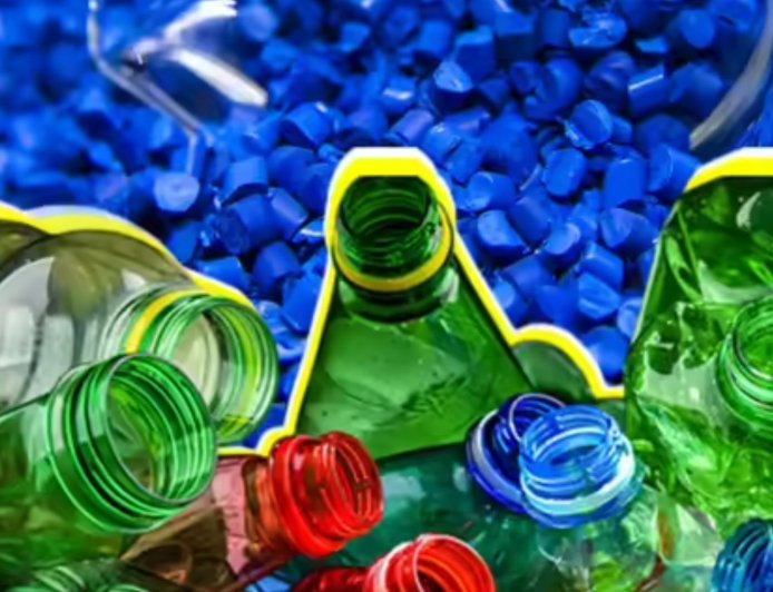 ईरान-इजरायल तनाव का असर बाजार पर, प्लास्टिक से लेकर जूते-चप्पल तक महंगे होने के आसार