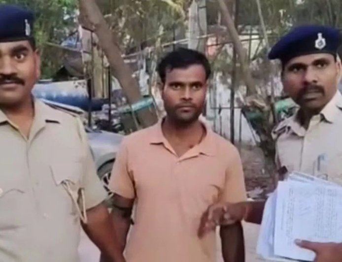 फर्जी UPSC टॉपर का खुला राज… जिसने किया सम्मान, उसी दरोगा ने भेजा जेल