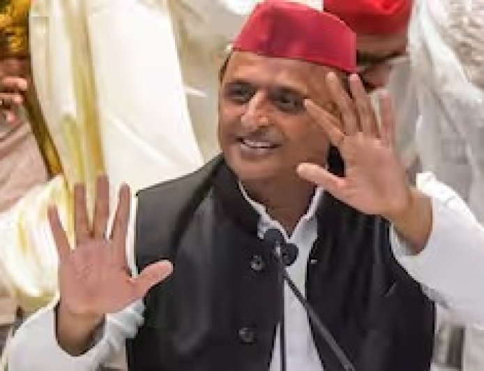 ईद के मौके पर अखिलेश यादव का बड़ा बयान, कानून व्यवस्था और राजनीति पर साधा निशाना