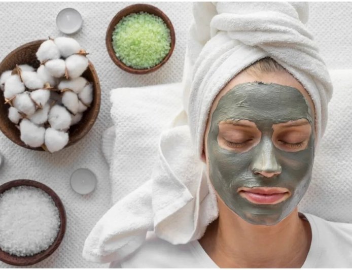 चेहरे के दाग-धब्बों से परेशान? अपनाएं ये आसान घरेलू उपाय, पाएं बेदाग और चमकदार त्वचा