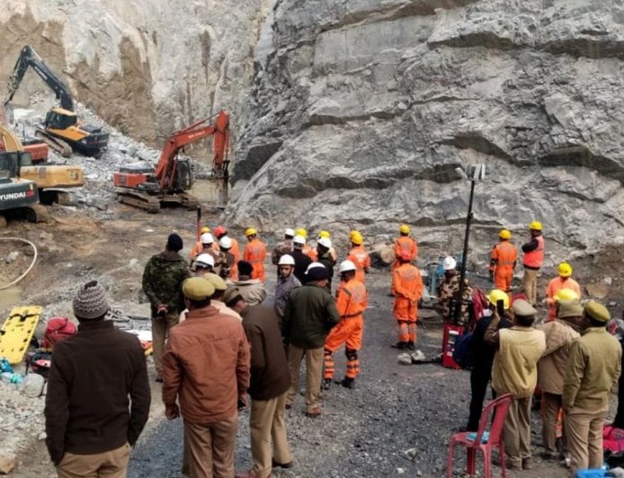 खनन से मालामाल सोनभद्र… 678 करोड़ की कमाई के साथ बना यूपी का नंबर-1 जिला