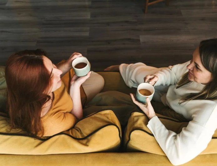 ओवरशेयरिंग की आदत बन सकती है परेशानी, जानिए इससे बचने के आसान तरीके