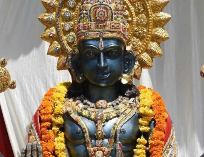 आज कामदा एकादशी पर बन रहा शक्तिशाली योग, इस 50 मिनट में पूजा कर ली तो बदल सकती है किस्मत