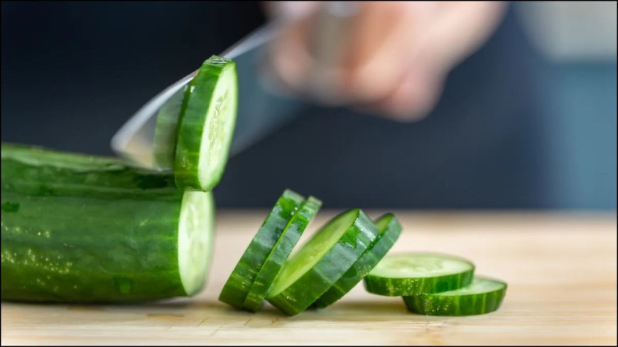खीरा काटने की आसान ट्रिक, बिना रगड़े दूर होगी कड़वाहट और बना रहेगा स्वाद