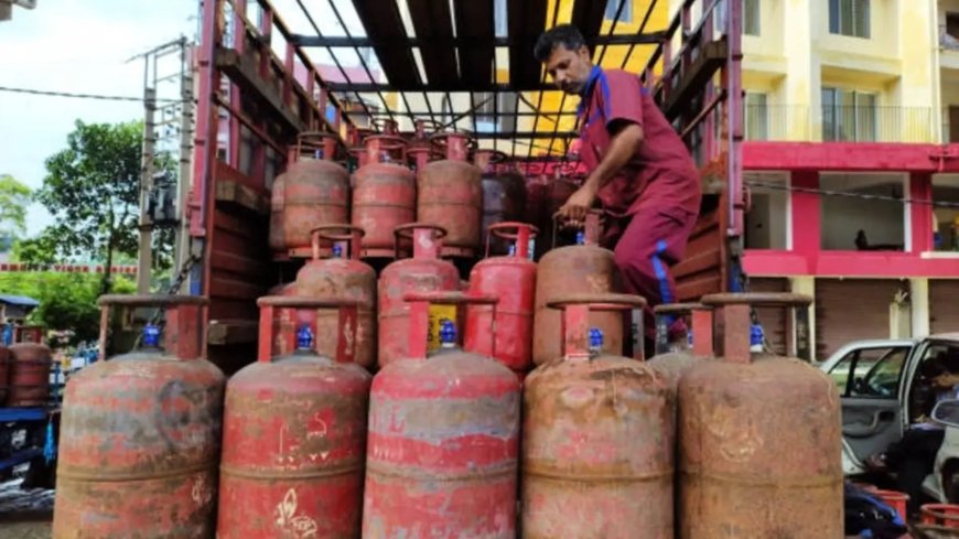 LPG सप्लाई संकट पर सरकार सतर्क, समीक्षा के लिए तीन सदस्यीय समिति का गठन