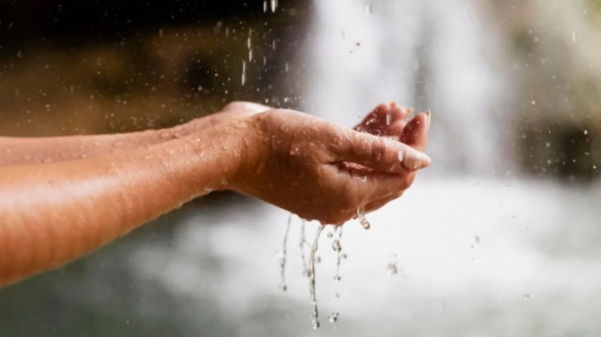 मिडिल ईस्ट संघर्ष का असर: ‘काली बारिश’ बन सकती है नया खतरा, सेहत पर बढ़ा जोखिम