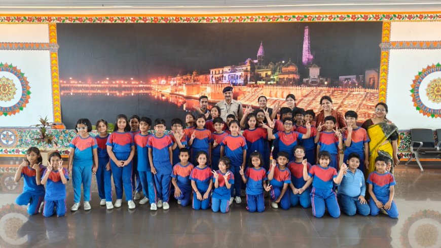 अयोध्या एयरपोर्ट पर बच्चों का शैक्षिक भ्रमण, हवाई यात्रा की कार्यप्रणाली को करीब से जाना