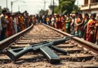वाराणसी में रेलवे ट्रैक पर मिली AK-47 से मचा हड़कंप, CRPF की यूनिट की निकली राइफल