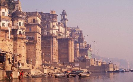 काशी में अब सामान की नो टेंशन… सरकार लगाएगी डिजिटल लॉकर, मोबाइल-पर्स छोड़ निश्चिंत होकर लगाएं गंगा में डुबकी