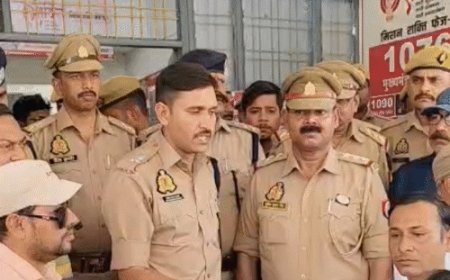कौशांबी में पत्रकार उत्पीड़न पर बवाल: CM को ज्ञापन, दोषी पुलिसकर्मियों पर सख्त कार्रवाई की मांग