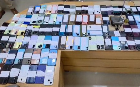 फतेहपुर पुलिस की बड़ी कामयाबी: 32 लाख के 210 गुम मोबाइल बरामद, मालिकों को लौटाए