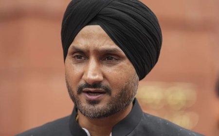 पंजाब सरकार ने हटाई हरभजन सिंह की सुरक्षा, तो केंद्र ने तुरंत तैनात की CRPF