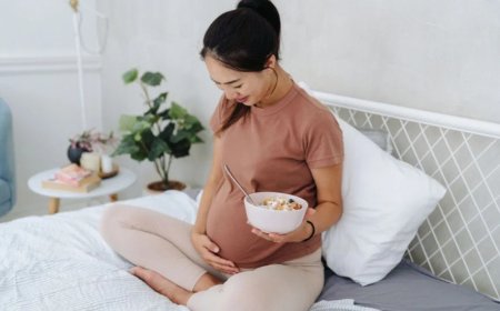 गर्मियों में प्रेगनेंट महिलाओं के लिए जरूरी सावधानी, सही खानपान से रखें सेहत का ध्यान