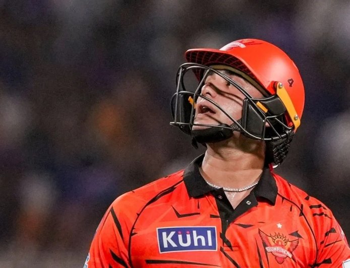 जीत के हीरो अभिषेक शर्मा को लगा बड़ा झटका… 7.5 लाख की जगह मिले सिर्फ 5.62 लाख, जानिए क्या है पूरा मामला