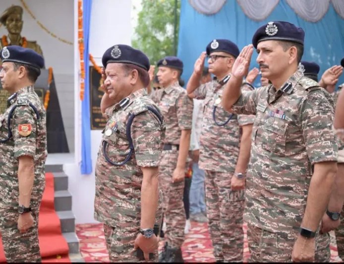 शहीद राजकुमार यादव की प्रतिमा का अनावरण, पांचवीं पुण्यतिथि पर भावुक हुआ अयोध्या