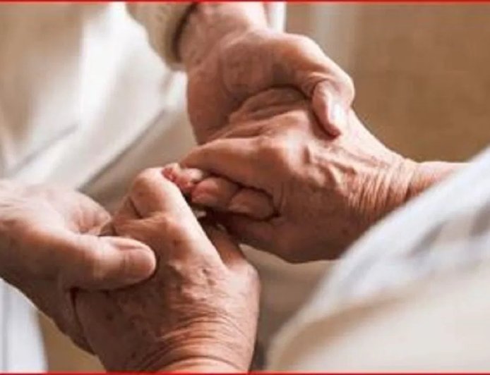 70 साल के प्रेमी से था अनारकली का रिश्ता, पति ने देखा तो खौल उठा खून, प्रयागराज में कर दिया खौफनाक कांड