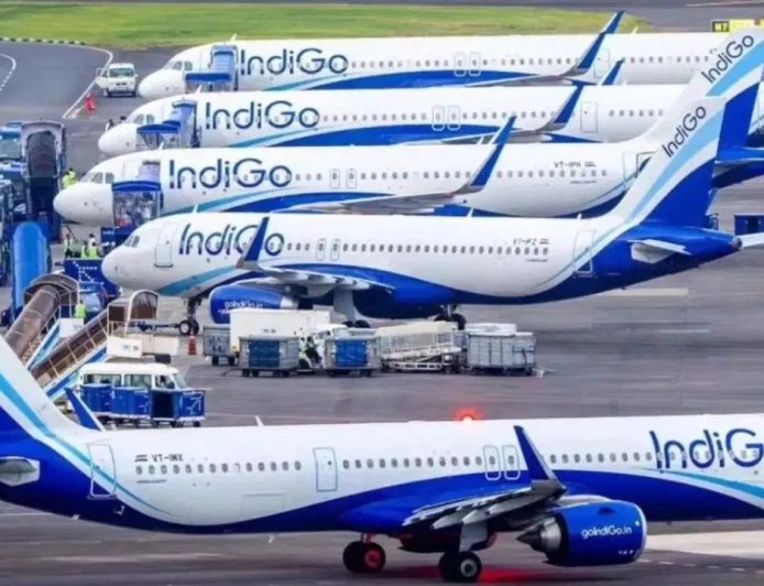 एयरलाइंस को राहत: एयरपोर्ट शुल्क में 25% कटौती, ईरान युद्ध के बीच बड़ा फैसला