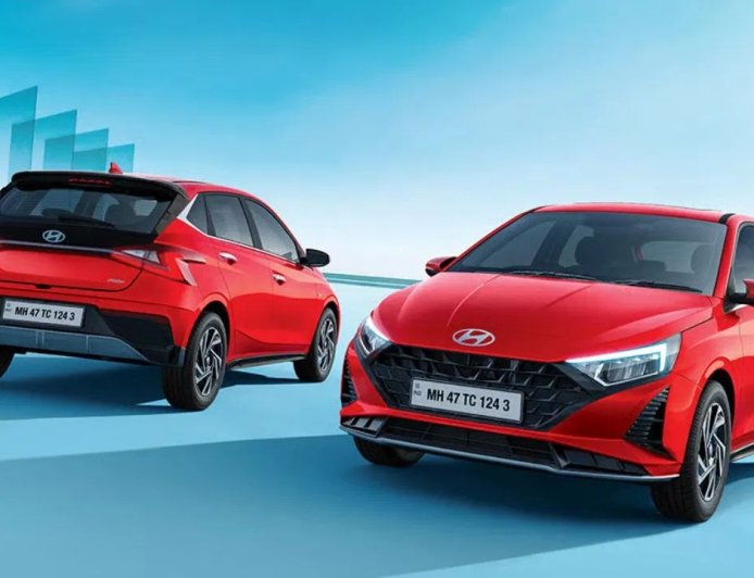 कम बजट में सनरूफ वाली कारें: 7 लाख से शुरू होने वाले शानदार ऑप्शन