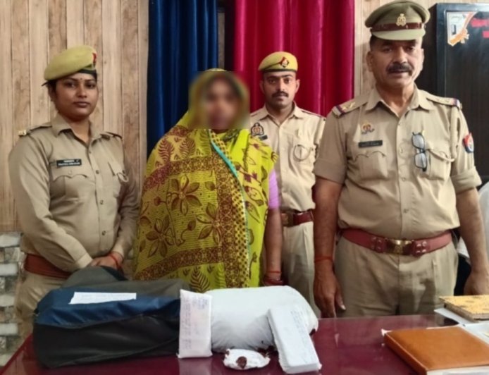 संग्रामपुर पुलिस की बड़ी कार्रवाई, 1.6 किलो गांजा के साथ महिला तस्कर गिरफ्तार