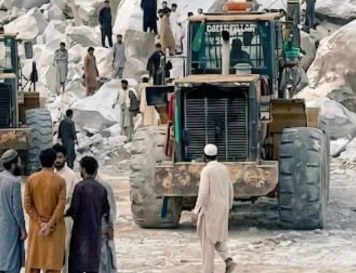 17 दिन बाद कब्र से जिंदा लौटे अब्दुल वहाब, पाकिस्तान की इस घटना ने सबको किया हैरान