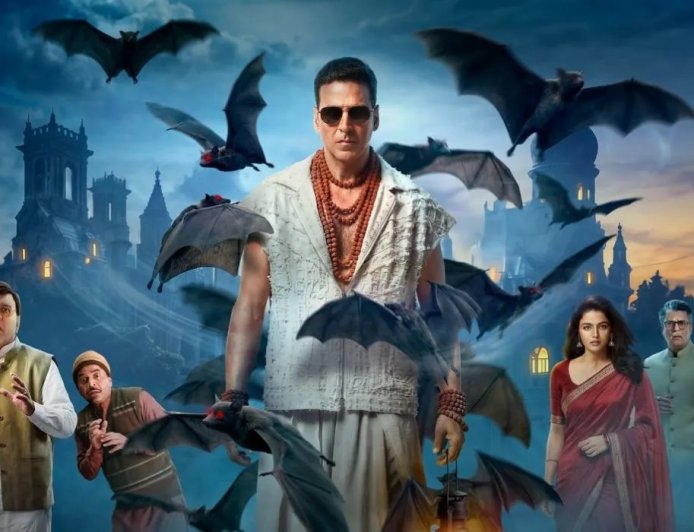 14 साल बाद धमाकेदार वापसी: ‘भूत बंगला’ ने बॉक्स ऑफिस पर मचाया धमाल