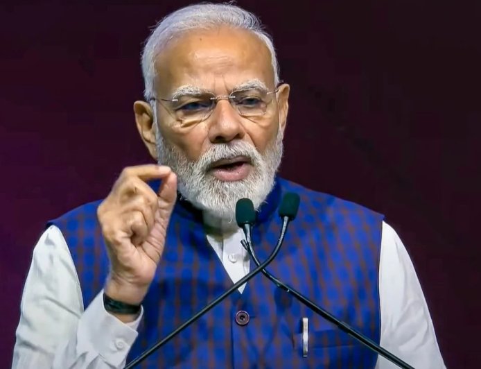 वॉशिंगटन के होटल में अंधाधुंध फायरिंग, बाल-बाल बचे डोनाल्ड ट्रंप, पीएम मोदी ने जताई गहरी चिंता